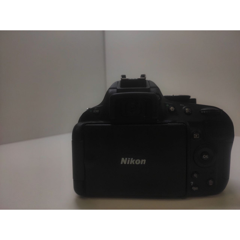 Фотоаппарат зеркальный Nikon D5100            
            б/у