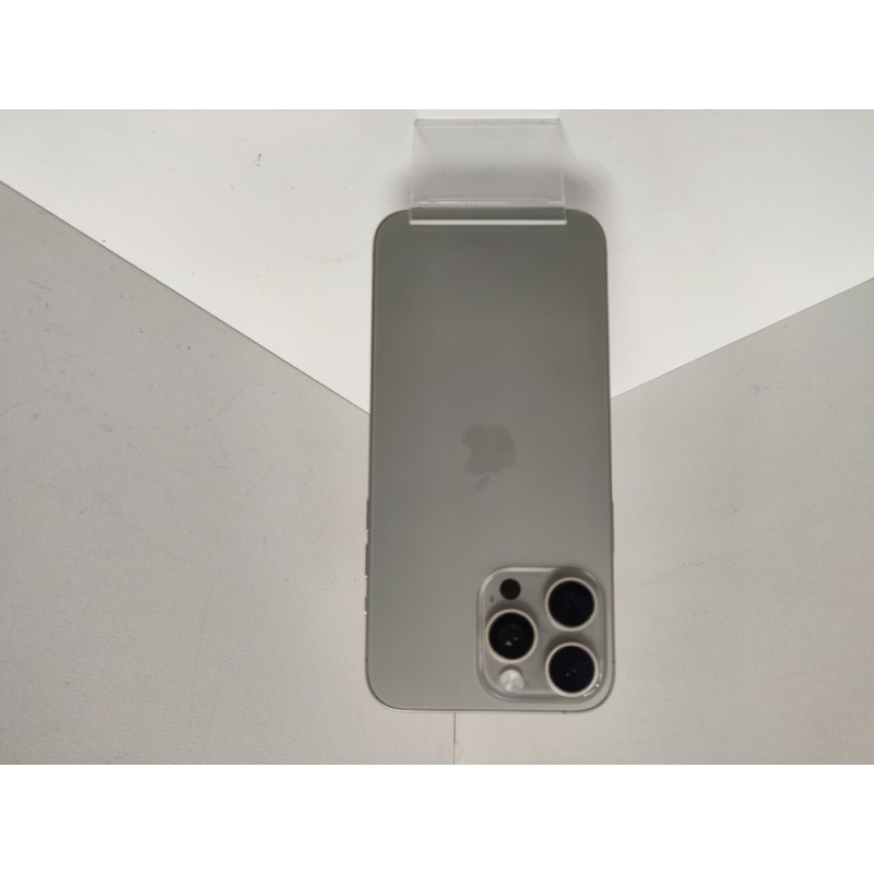 Мобильный телефон Apple iPhone 15 Pro Max 8/256 GB            
            б/у