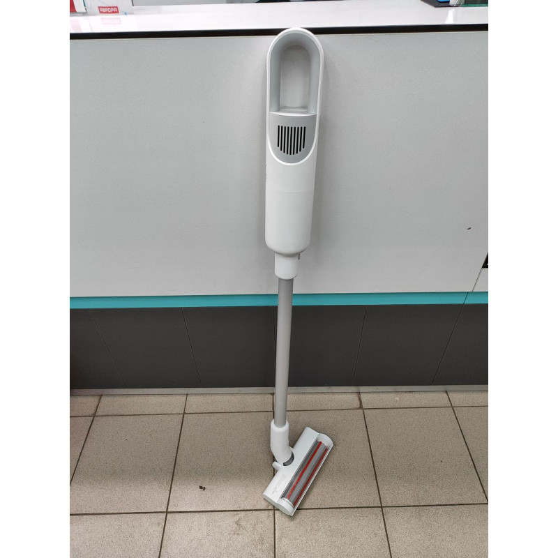 Пылесос ручной Xiaomi Mi Vacuum Cleaner Light            
            б/у