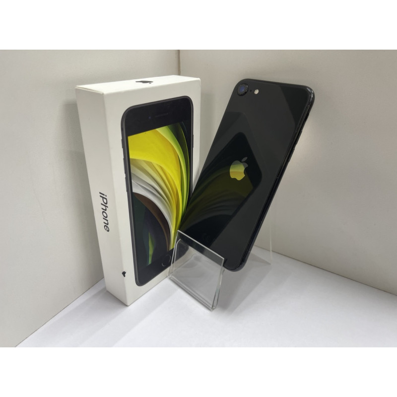 Мобильный телефон Apple iPhone SE 2020 3/128 GB            
            б/у