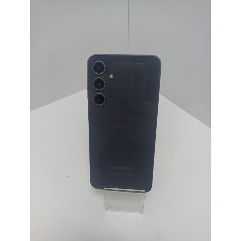 Мобильный телефон Samsung Galaxy S23 FE 128 GB            
            б/у