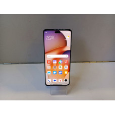 Мобильный телефон Xiaomi 13 Lite 8/256 GB            
            б/у