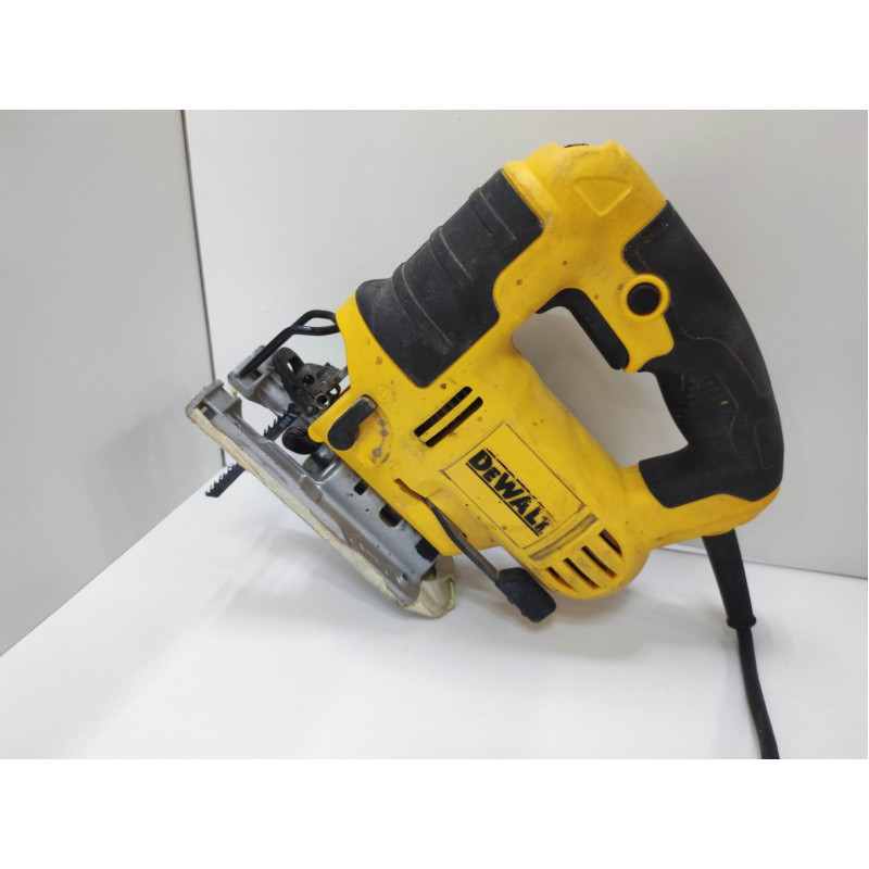 Лобзик Dewalt DW349-PFRU            
            б/у