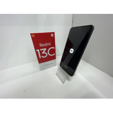 Мобильный телефон Xiaomi Redmi 13C 4/128 GB            
            б/у