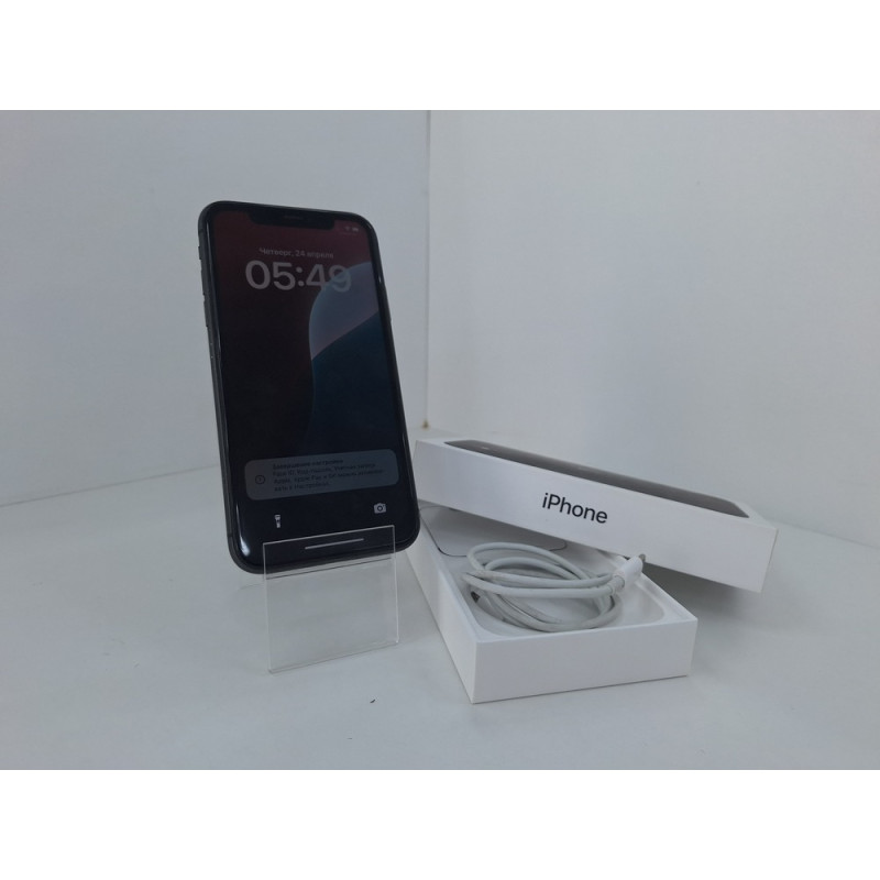 Мобильный телефон Apple iPhone 11 4/128 GB            
            б/у