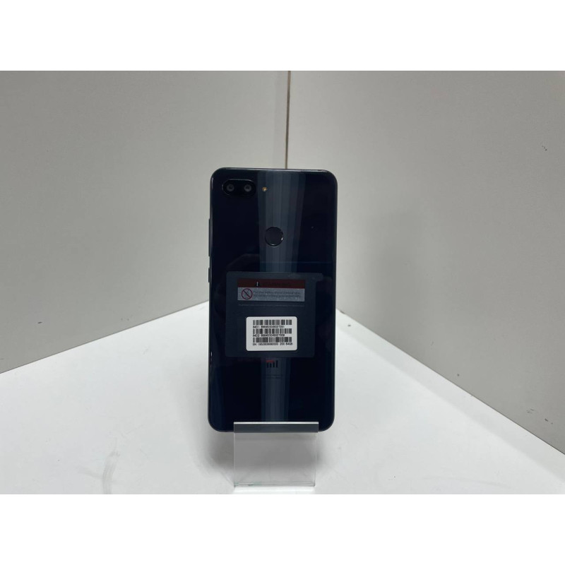 Мобильный телефон Xiaomi Mi 8 Lite 4/64 GB            
            б/у