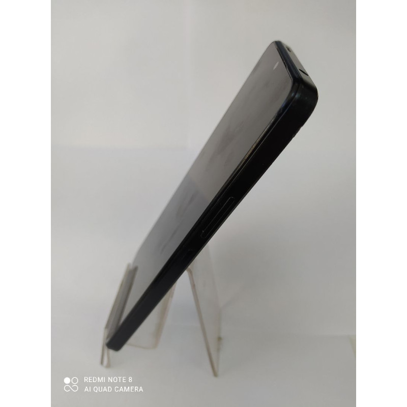 Мобильный телефон Xiaomi Poco C61 4/64 GB            
            б/у