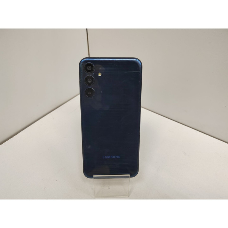 Мобильный телефон Samsung Galaxy M15 6/128            
            б/у