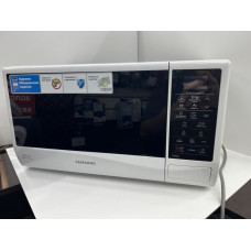 Микроволновые печи Samsung GE83KRW-1            
            б/у