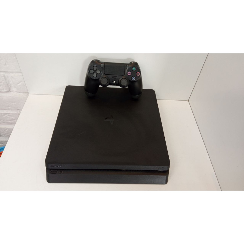 Игровые приставки Sony Playstation 4 SLIM 1TB (CUH-2208B)            
            б/у