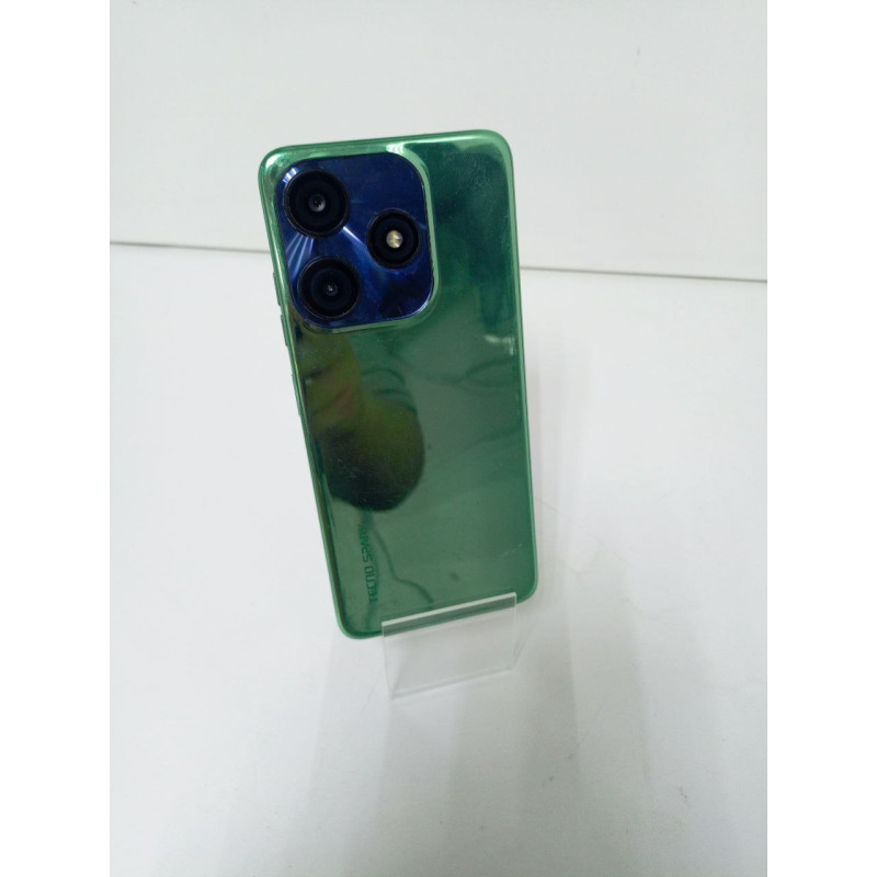 Мобильный телефон Tecno Spark 10C 4/64 GB            
            б/у
