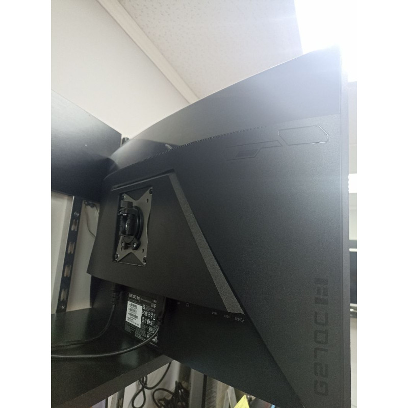 Мониторы GIGABYTE G27QC-A            
            б/у