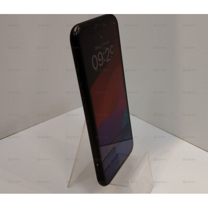 Мобильный телефон Apple iPhone XR 3/64 GB            
            б/у