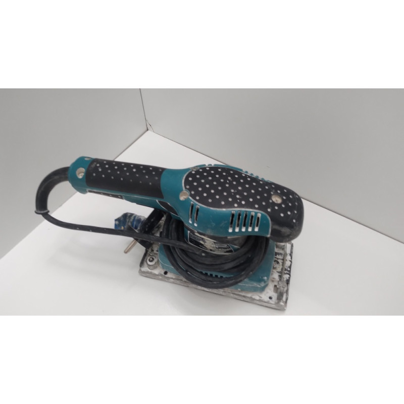 Вибрационная шлифовальная машина Makita BO3710            
            б/у
