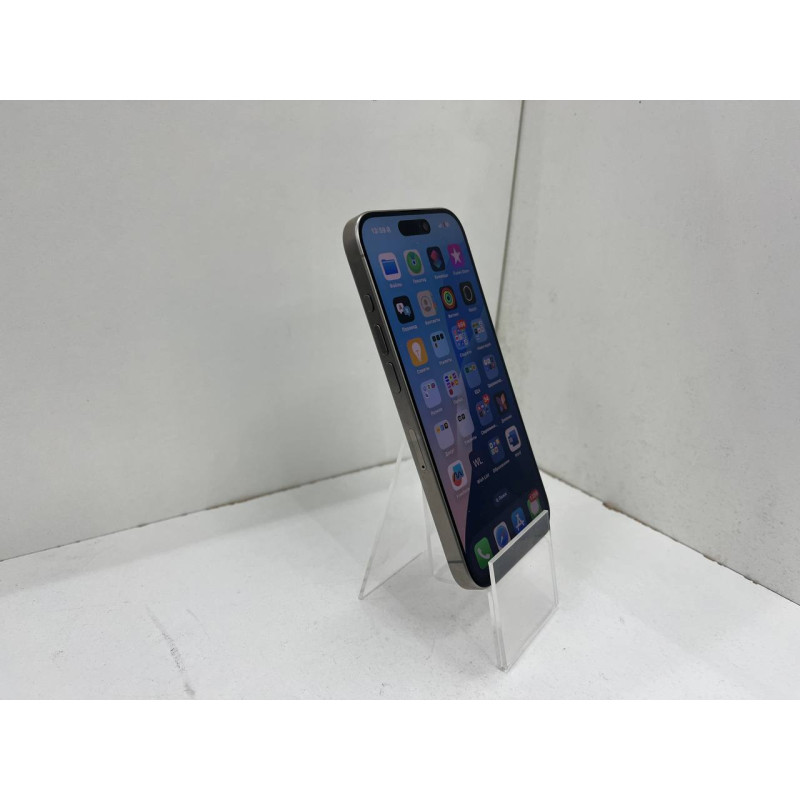 Мобильный телефон Apple iPhone 15 Pro 8/256 GB            
            б/у