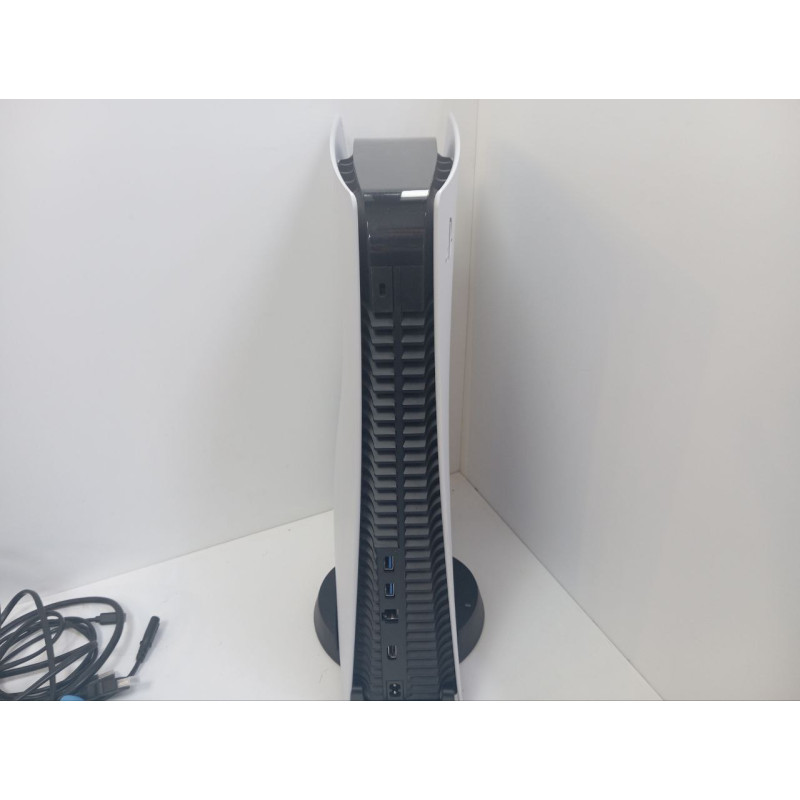 Игровые приставки Sony Playstation 5 825GB (CFI-1100A)            
            б/у