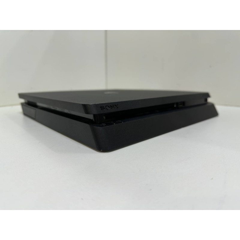 Игровые приставки Sony Playstation 4 SLIM 1TB (CUH-2208B)            
            б/у