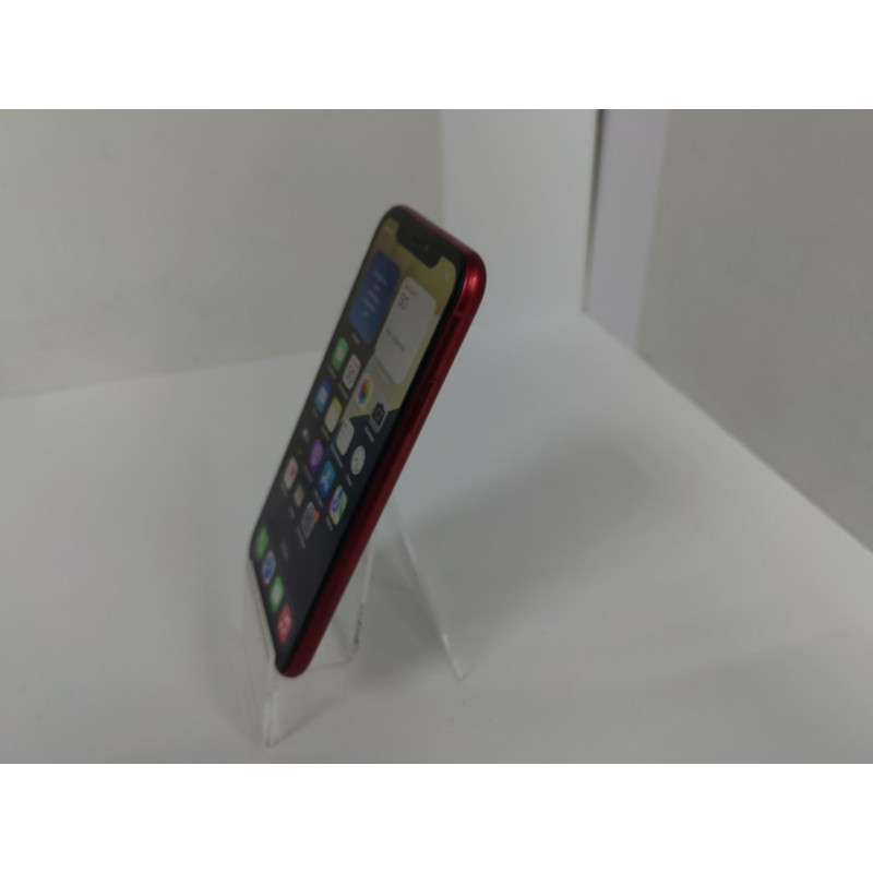 Мобильный телефон Apple iPhone XR 3/128 GB            
            б/у