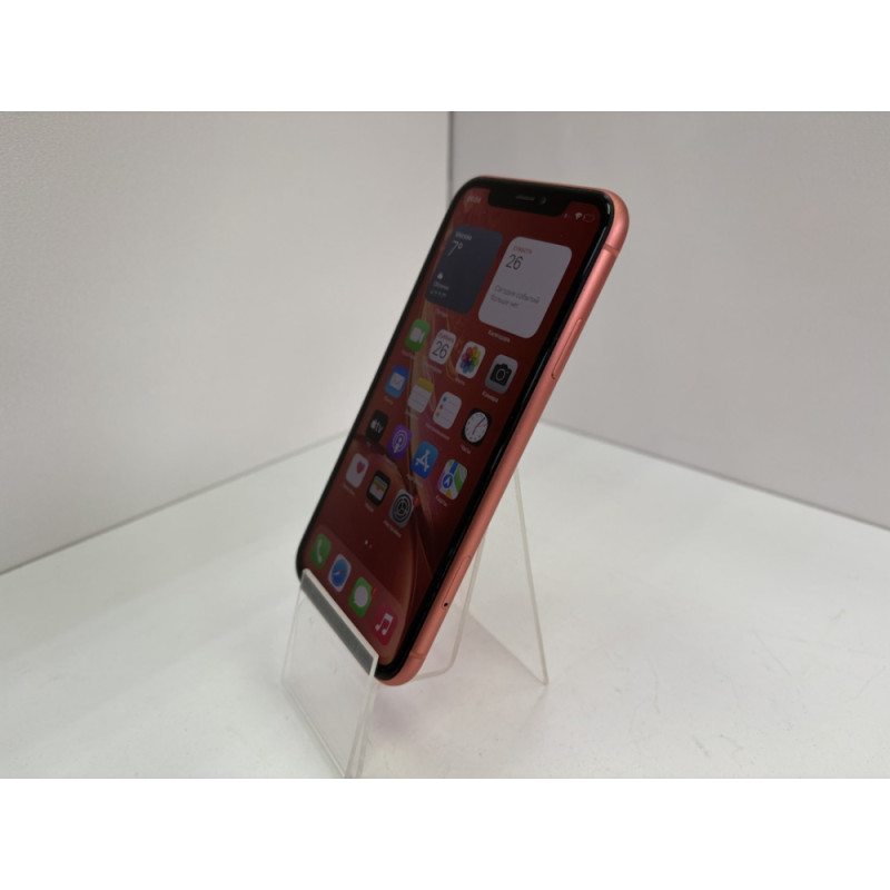 Мобильный телефон Apple iPhone XR 3/128 GB            
            б/у