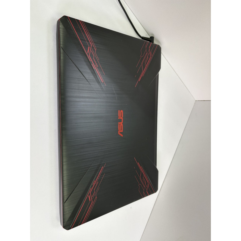 Ноутбук ASUS TUF Gaming FX504GM-E4442            
            б/у