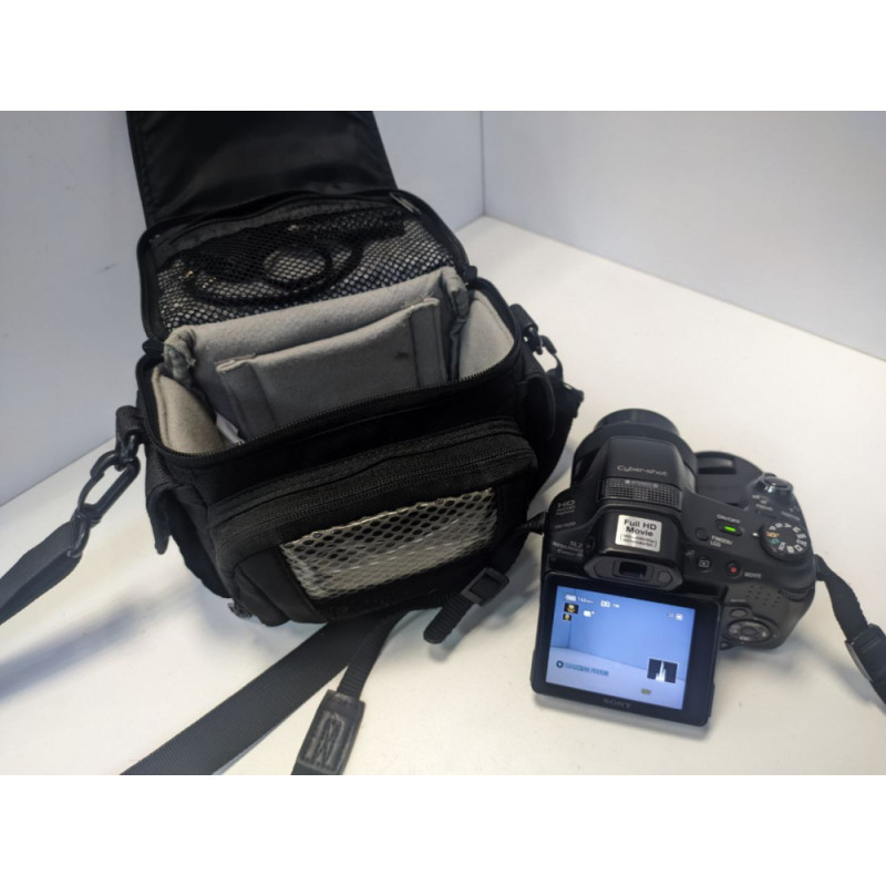 Фотоаппараты Цифровые Sony Cyber-shot DSC-HX200            
            б/у