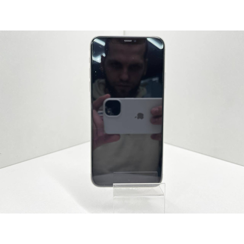 Мобильный телефон Apple iPhone 11 Pro Max 4/256 GB            
            б/у