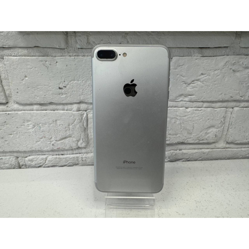 Мобильный телефон Apple iPhone 7 Plus 3/128 GB            
            б/у