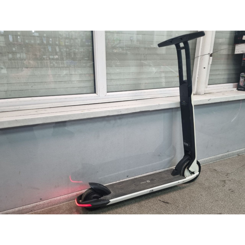 Электросамокат NineBot KickScooter Air T15            
            б/у