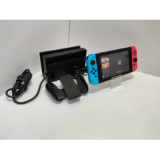 Игровые приставки Nintendo Switch            
            б/у