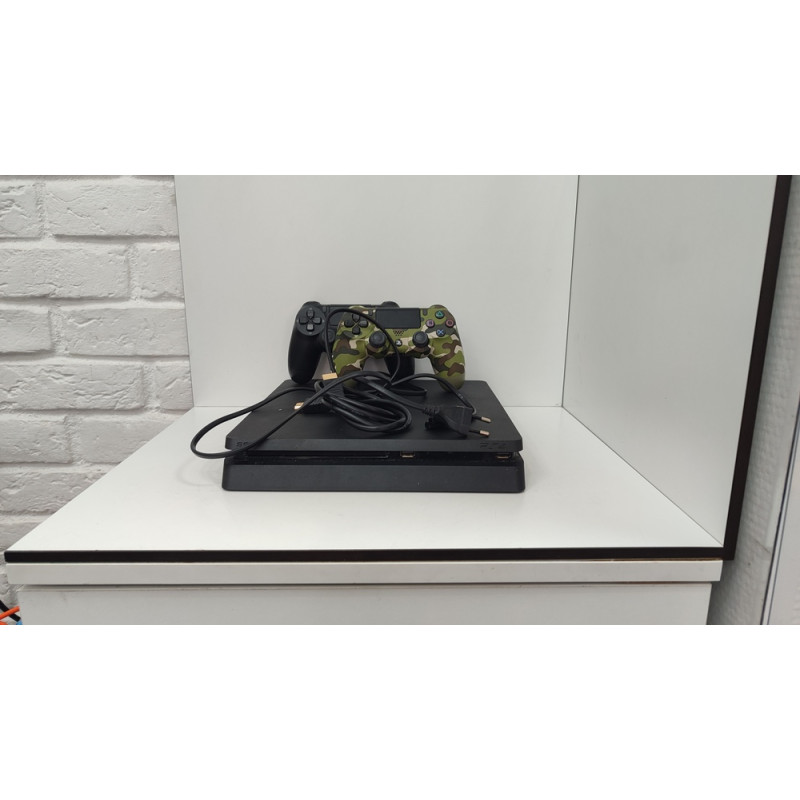 Игровые приставки Sony Playstation 4 SLIM 1TB (CUH-2208B)            
            б/у