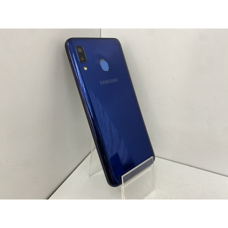 Мобильный телефон Samsung Galaxy A20 3/32 GB            
            б/у