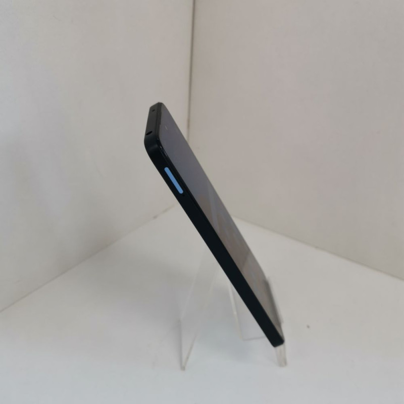 Мобильный телефон Xiaomi Redmi 12 4/128 GB            
            б/у