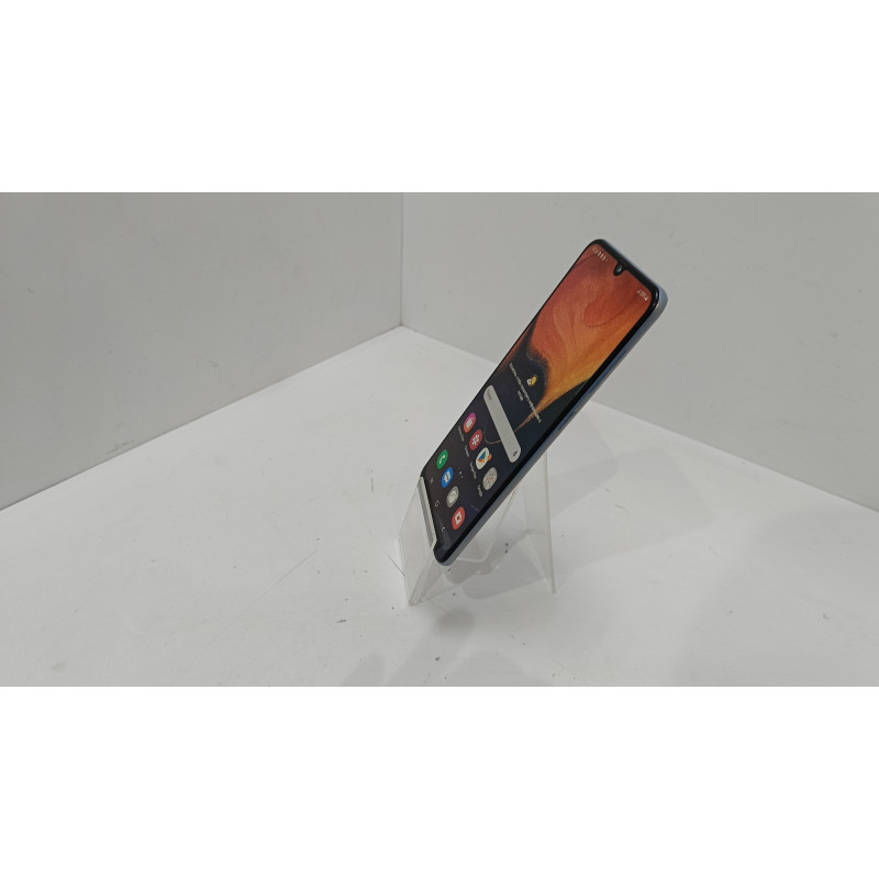 Мобильный телефон Samsung Galaxy A50 4/64 GB            
            б/у
