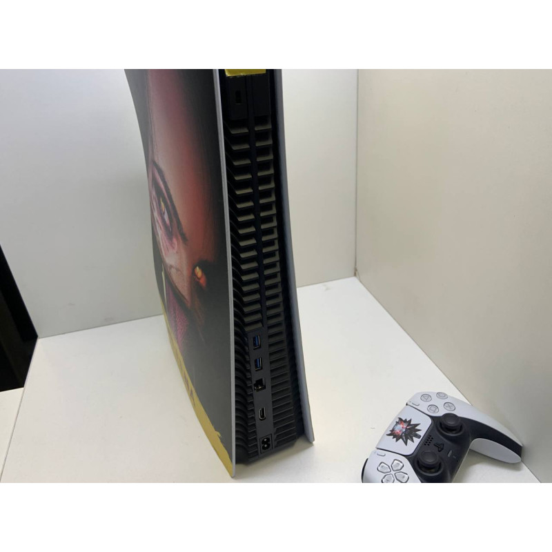 Игровые приставки Sony Playstation 5 1ТБ (CFI-1100A)            
            б/у