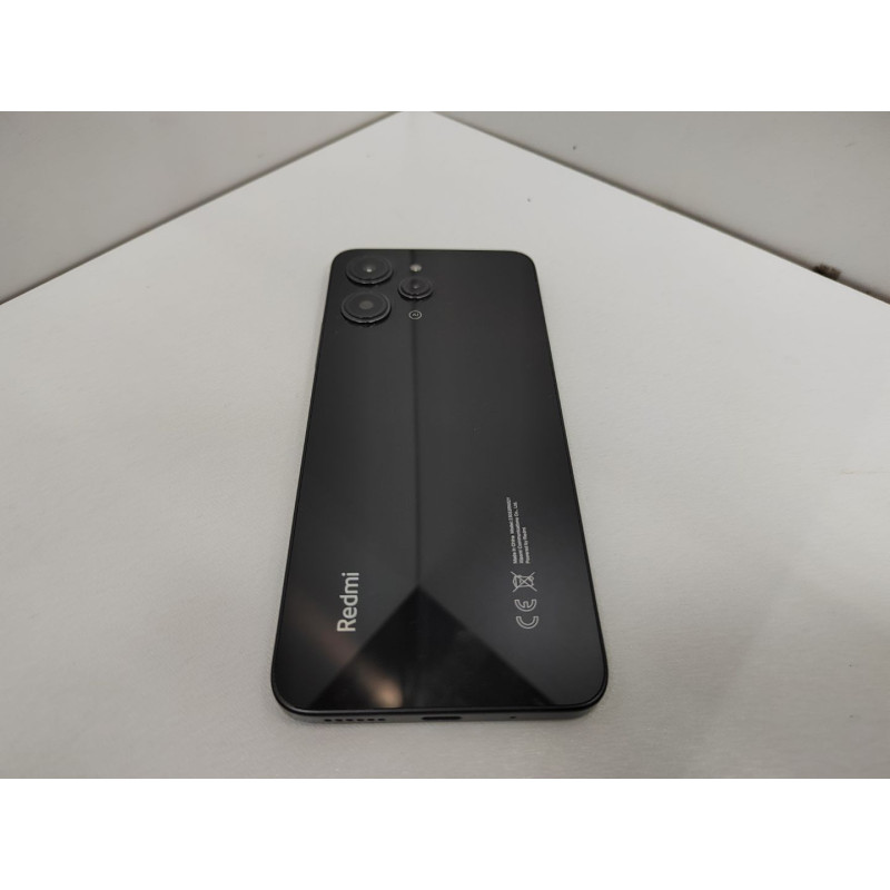 Мобильный телефон Xiaomi Redmi 12 4/128 GB            
            б/у