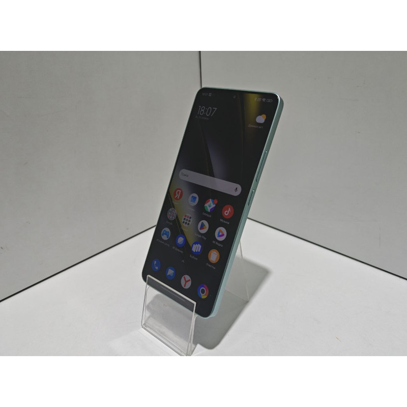 Мобильный телефон Xiaomi POCO F6 12/512 GB            
            б/у