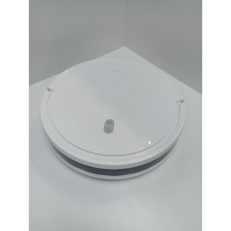 Робот-пылесос Xiaomi Mi Robot Vacuum E10            
            б/у