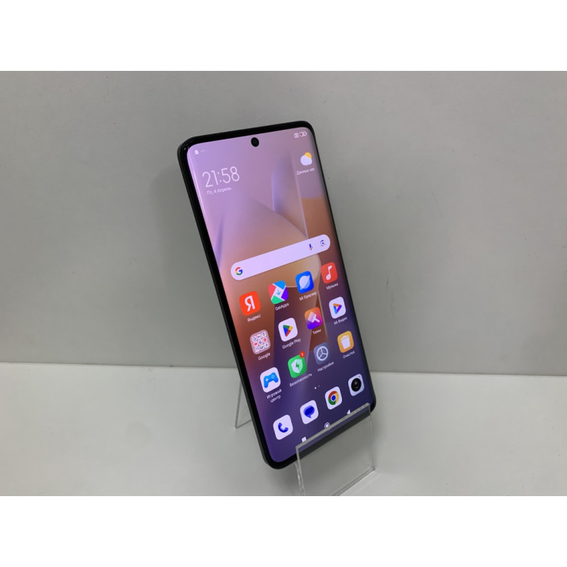 Мобильный телефон Xiaomi Redmi Note 13 Pro+ 12/512 GB            
            б/у