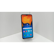 Мобильный телефон Samsung Galaxy A20 3/32 GB            
            б/у