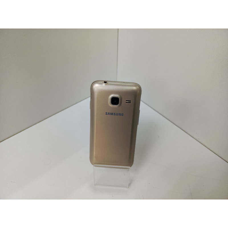 Мобильный телефон Samsung Galaxy J1 Mini SM-J105H            
            б/у
