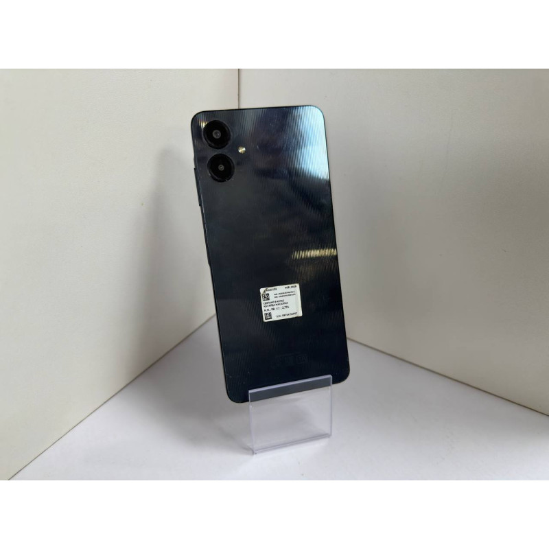 Мобильный телефон Samsung Galaxy A06 4/64 GB            
            б/у
