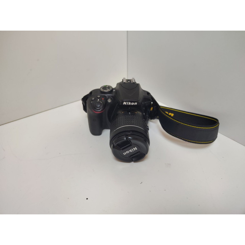 Фотоаппарат зеркальный Nikon D3400            
            б/у