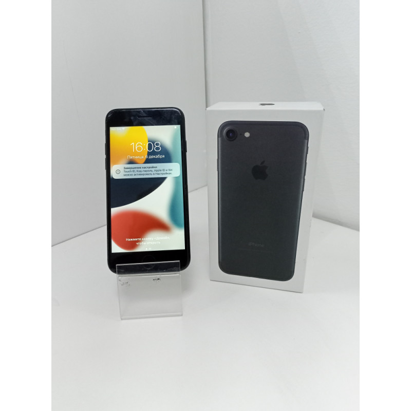 Мобильный телефон Apple iPhone 7 2/32 GB.            
            б/у