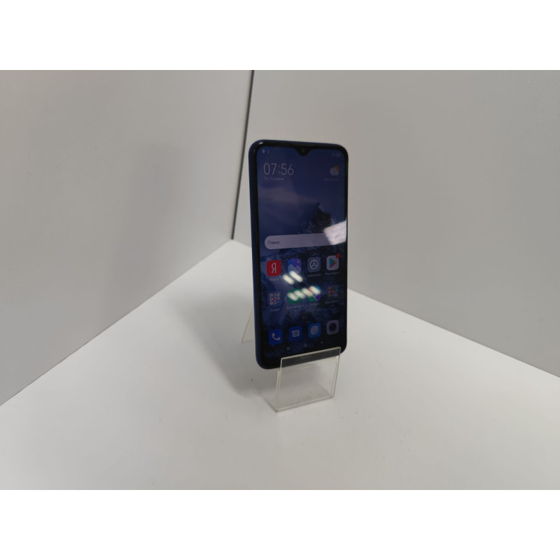 Мобильный телефон Xiaomi Redmi 8 3/32 GB            
            б/у