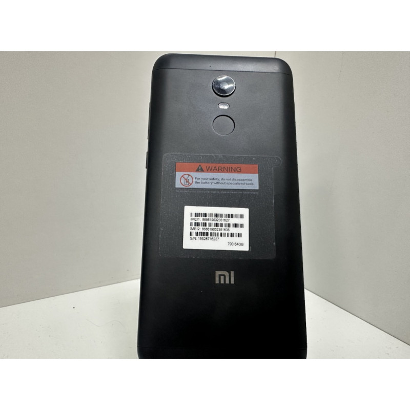 Мобильный телефон Xiaomi Redmi 5 Plus 4/64 GB.            
            б/у