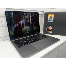 Ноутбук Apple MacBook Air 13 (2024) M3 A3113            
            б/у