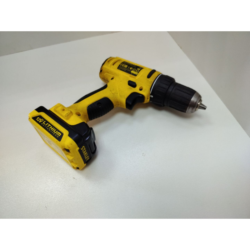 Шуруповерт Stanley SCD121            
            б/у