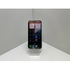 Мобильный телефон Apple iPhone 15 6/128 GB            
            б/у