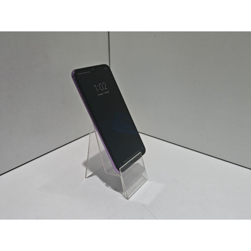 Мобильный телефон Xiaomi Mi 9 SE 6/128 GB            
            б/у
