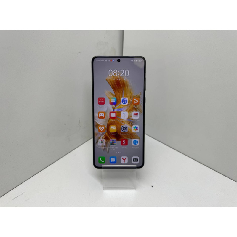Мобильный телефон Tecno Spark 30C 8/256 GB            
            б/у